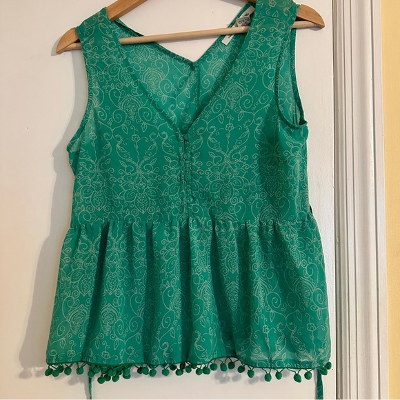 American Rag sleeveless women’s CS oversized pompom edges - Picture 2 of 8